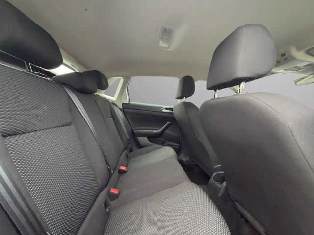 Volkswagen Polo Basis