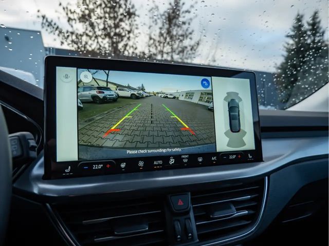 Ford Focus Titanium Wagon