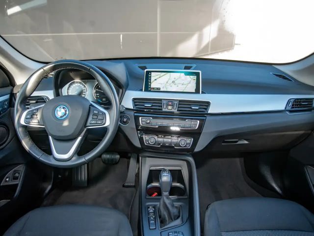 BMW X1 xDrive25eA LED DAB Parkassist SH Navi 1VB Klima