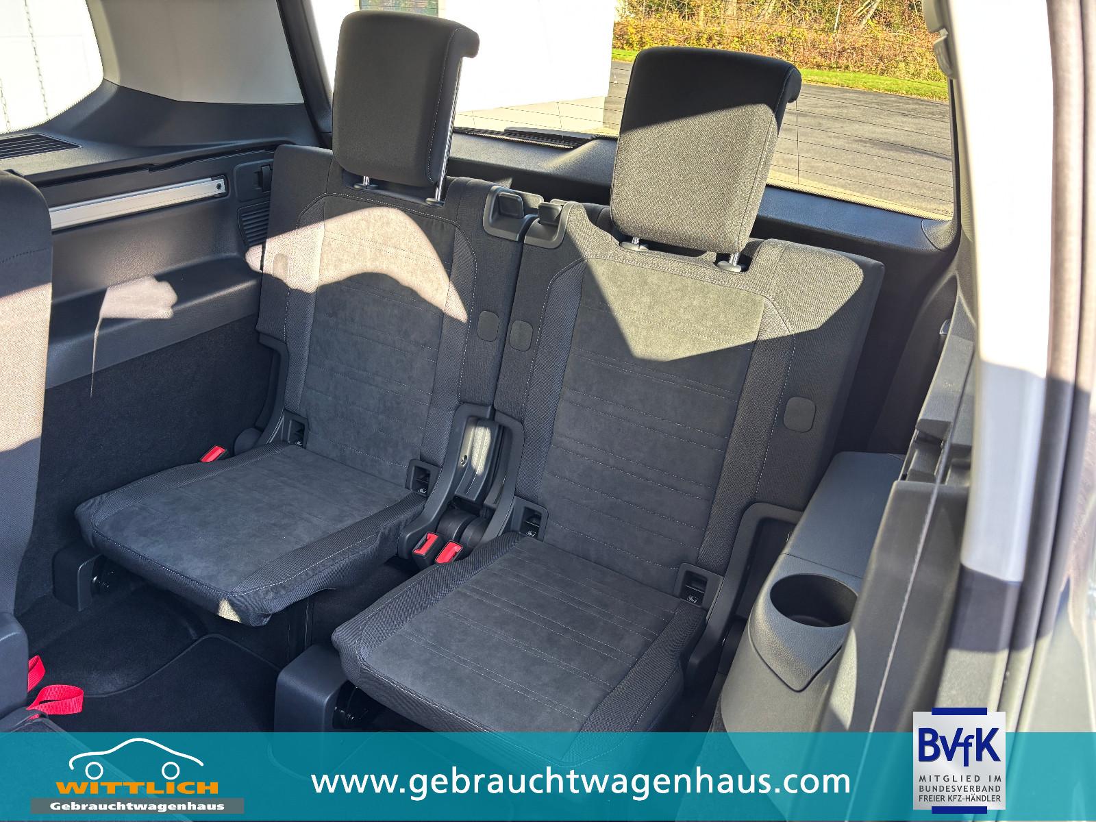 Volkswagen Touran 1.5 TSI DSG