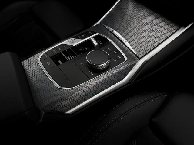 BMW 330 330i M-Sport Sedan xDrive