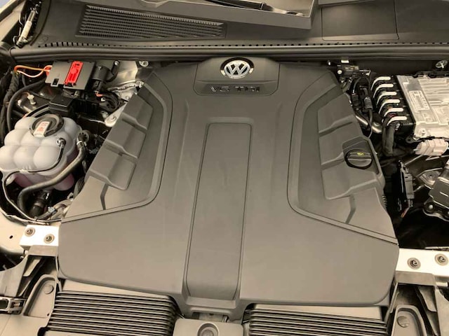 Volkswagen Touareg Touareg TDI tiptr. 4M *AHK*LEDER*LUFTF*R-CAM*NAV