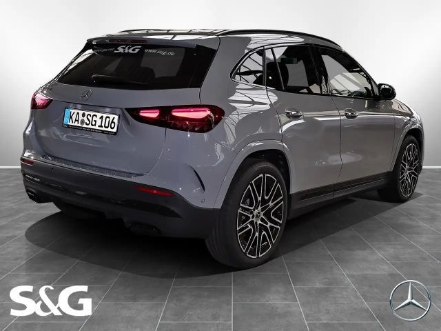 Mercedes-Benz GLA 200 AMG Line
