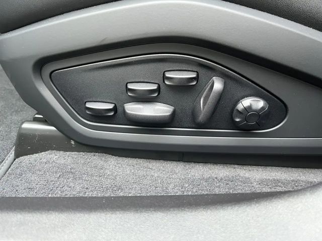 Porsche Taycan 4 Cross Turismo