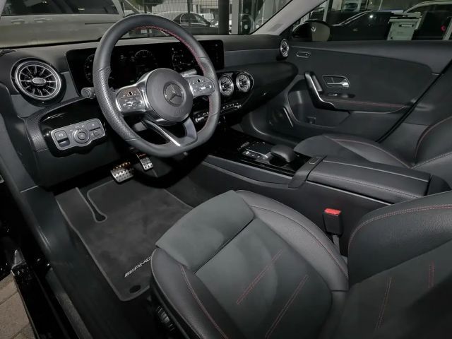 Mercedes-Benz A 250 A 250 e AMG Line