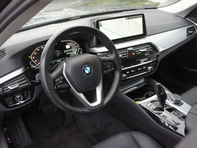 BMW 530 530e Touring