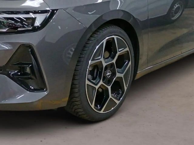 Opel Astra Sports Tourer Ultimate business+