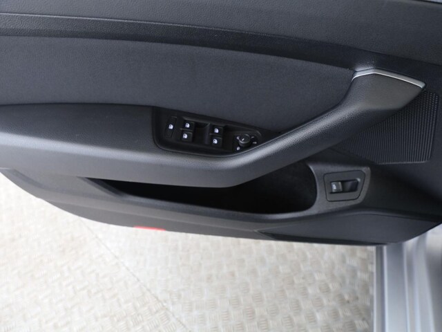 Volkswagen Passat 1.5 TSI Business Variant