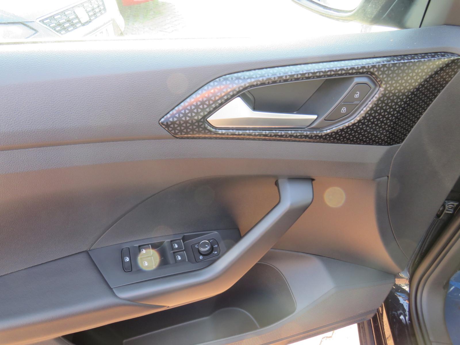 Volkswagen T-Cross Move