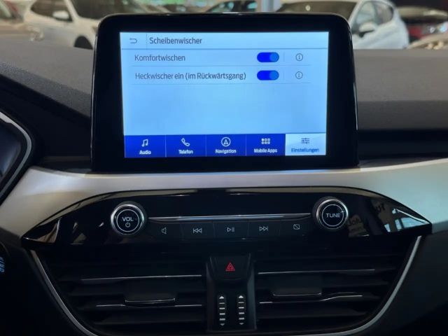 Ford Kuga Cool & Connect