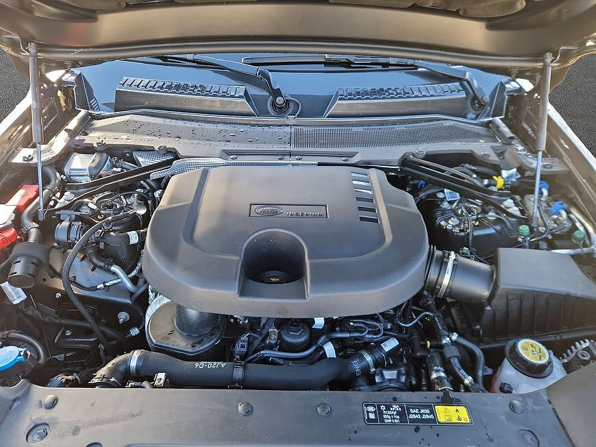 Land Rover Defender 110 Dynamic HSE