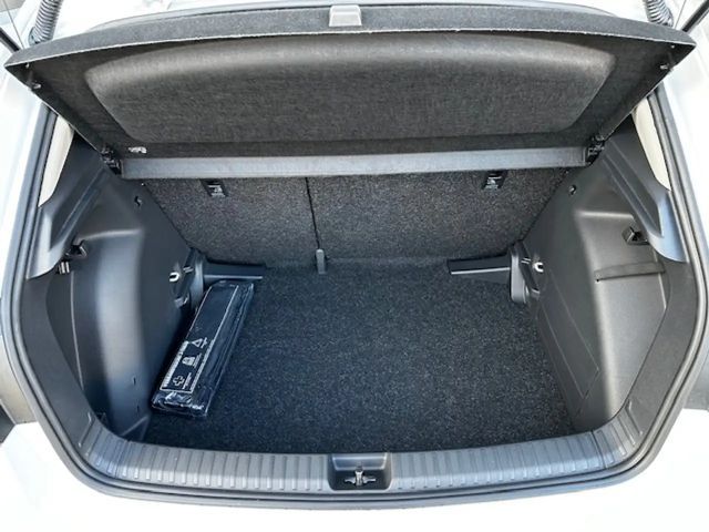 Skoda Fabia Essence PDC;CARPLAY;FSE;LED