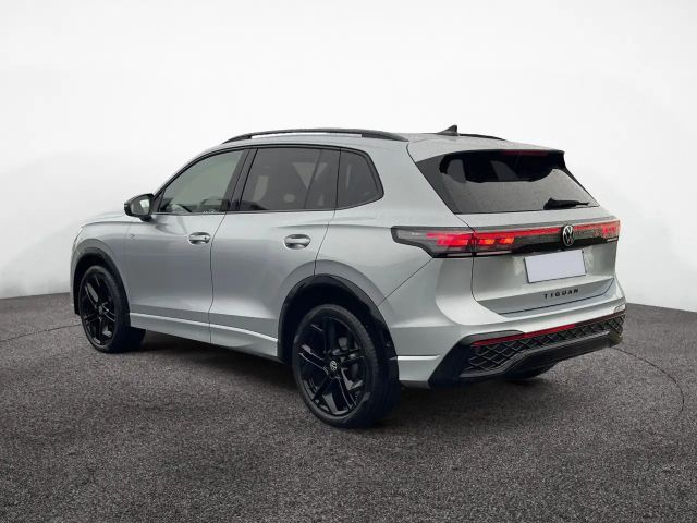 Volkswagen Tiguan DSG R-Line Style