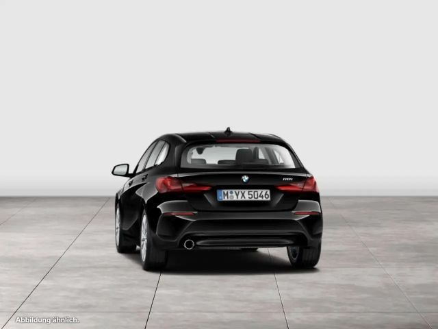 BMW 118 118i Sedan Sport Line