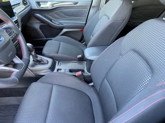 Ford Focus EcoBoost ST Line