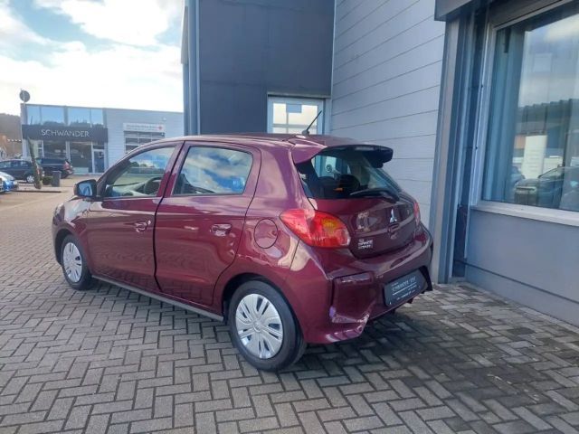Mitsubishi Space Star Star