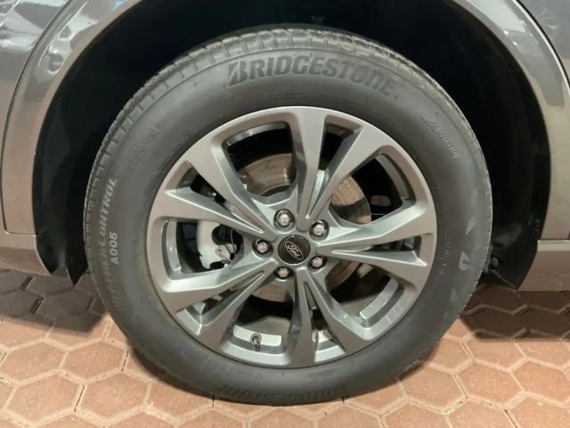 Ford Kuga Plug in Hybrid ST Line X