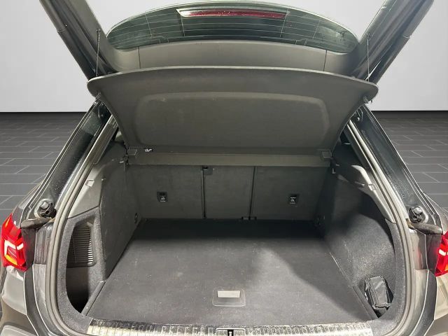 Audi Q3 1.4 TFSI Hybride S-Line