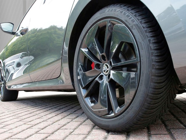 Skoda Octavia 2.0 TSI Combi RS