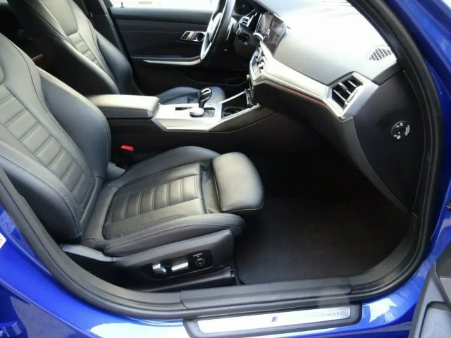 BMW 330 330i M-Sport Sedan xDrive