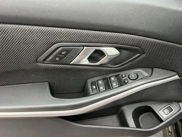 BMW 320 320d Touring xDrive