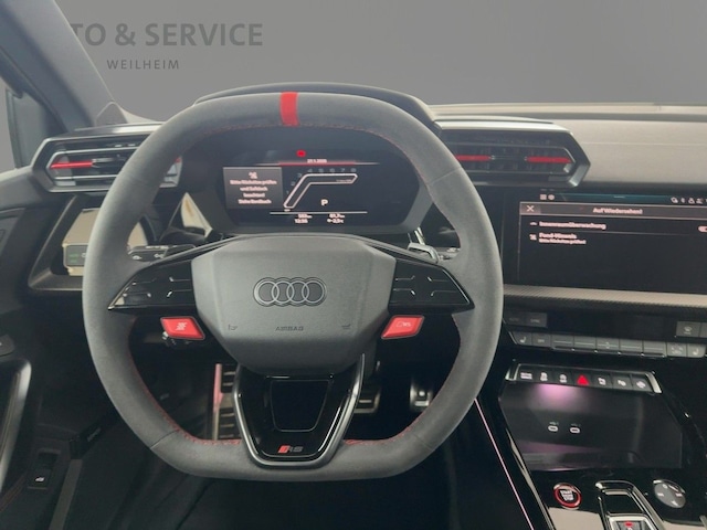 Audi RS3 Quattro S-Tronic Sedan