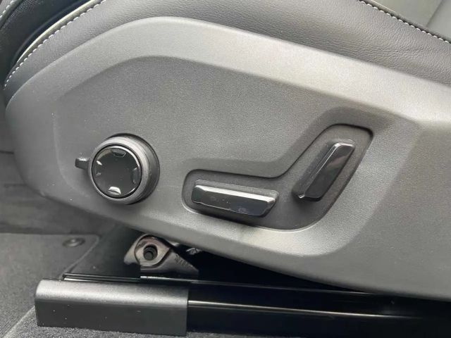 Volvo XC60 AWD Plus T6