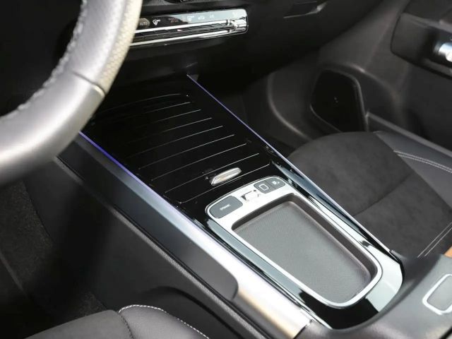 Mercedes-Benz GLB 200 AMG Line