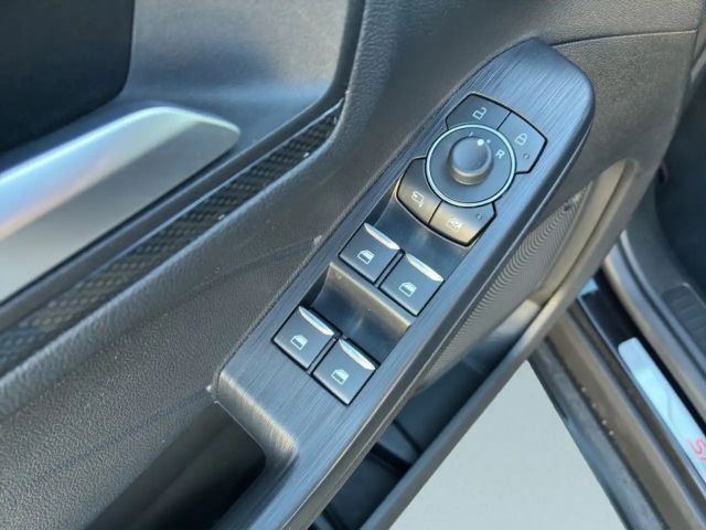 Ford Kuga Plug in Hybrid ST Line X