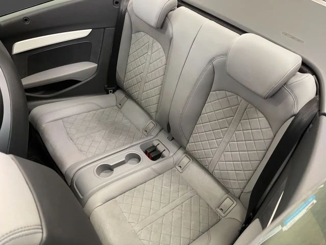 Audi A5 35 TDI Cabriolet S-Line