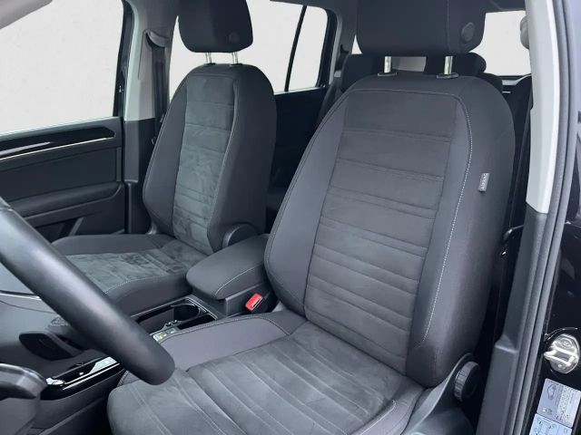 Volkswagen Touran DSG Highline