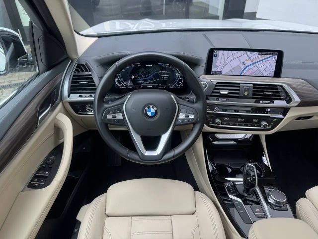 BMW X3 xDrive30e