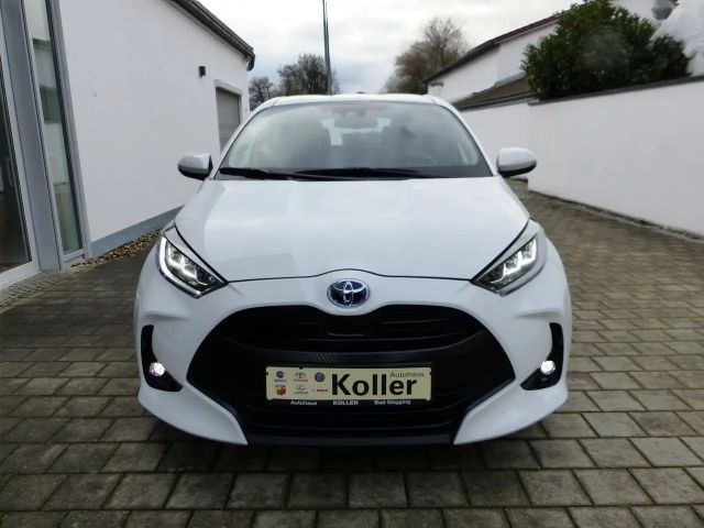 Toyota Yaris Hatchback Hybride Team D