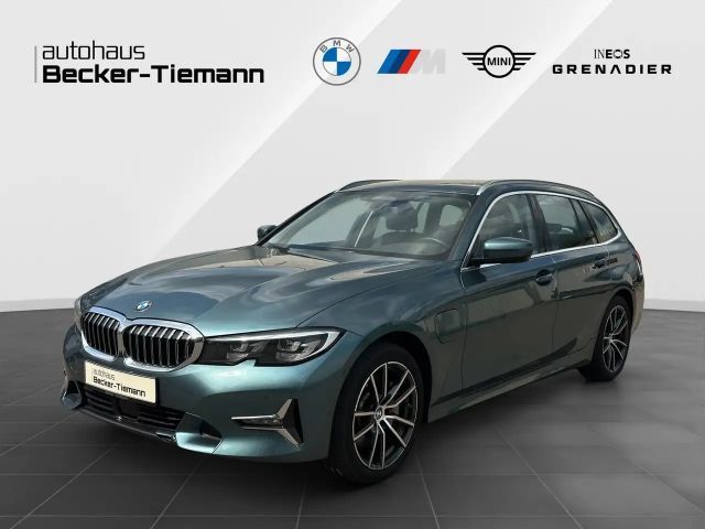 BMW 330 330e Touring