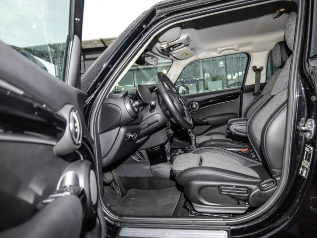 MINI One Automatik NAVI+Sportsitze+SHZ+PDC+DAB+Ambientes In