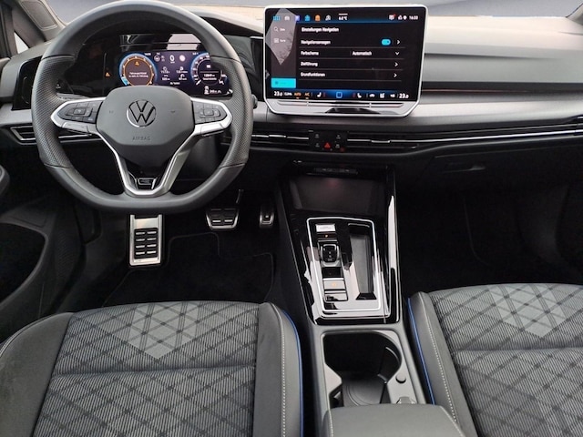 Volkswagen Golf 1.5 eTSI DSG R-Line