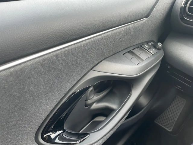 Toyota Yaris Hatchback Hybride Style