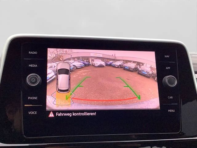 Volkswagen T-Roc 1.5 TSI DSG R-Line