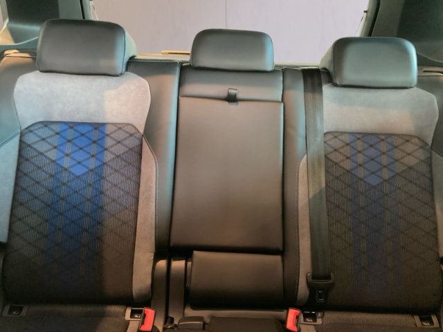 Volkswagen Tiguan R 4x4 320 PS! IQ LIGHT RÜFA PANO APP CONNECT DCC FRONT ASSIST LANE ASSIST