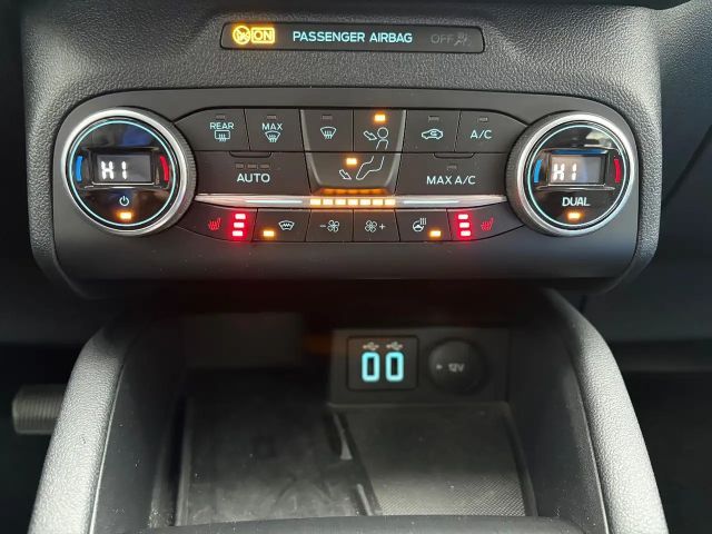 Ford Kuga Plug in Hybrid Titanium