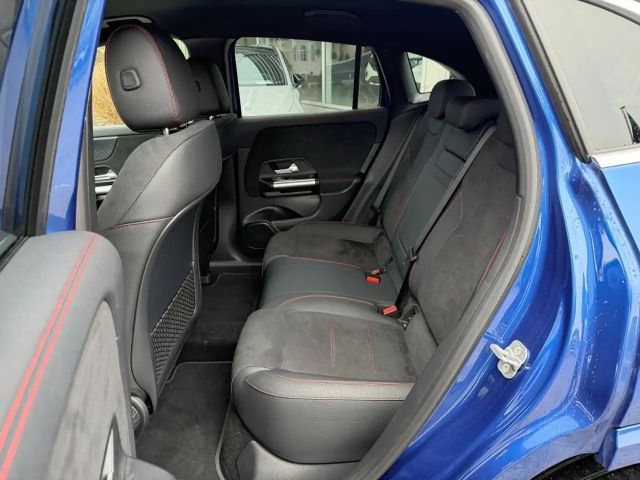 Mercedes-Benz EQA 300 4MATIC AMG Line