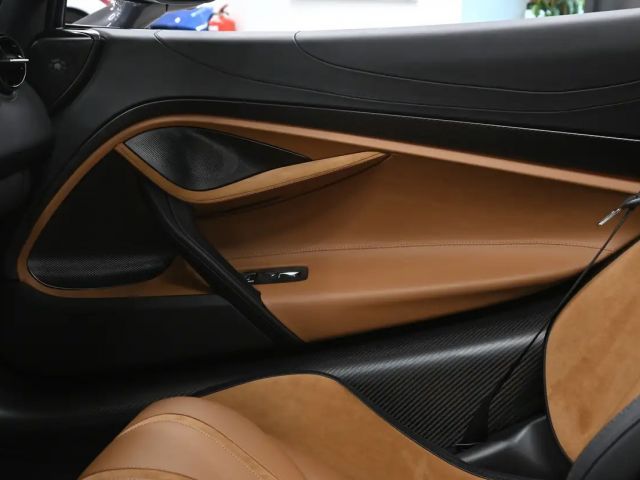 McLaren 750S 750S Spider TechLux