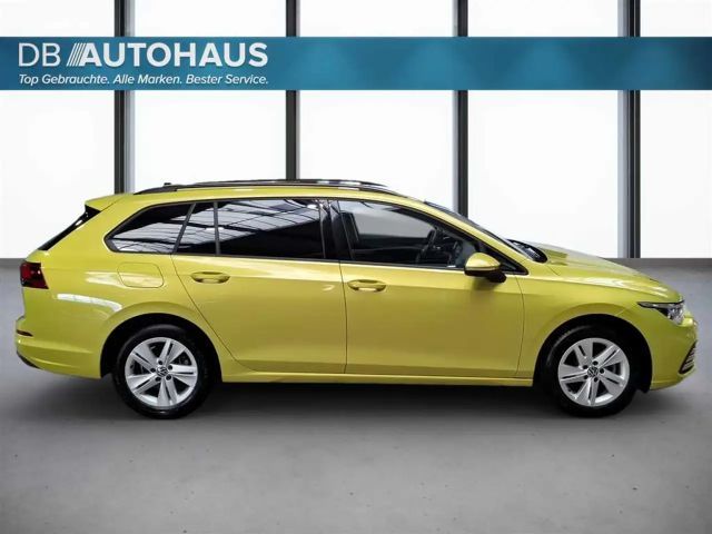 Volkswagen Golf 1.5 eTSI DSG Life