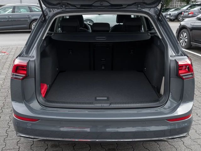 Volkswagen Golf 2.0 TDI DSG Style Variant