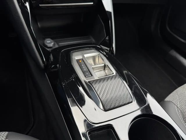 Peugeot 2008 Allure Pack EAT8