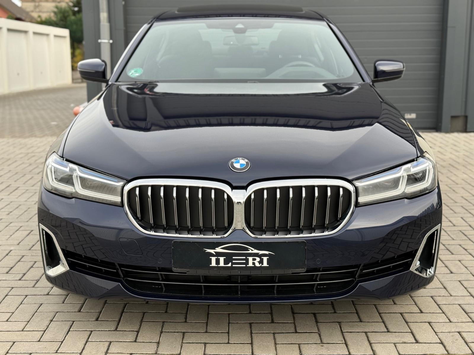 BMW 540 540i Luxury Line Sedan