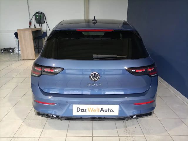 Volkswagen Golf Sport