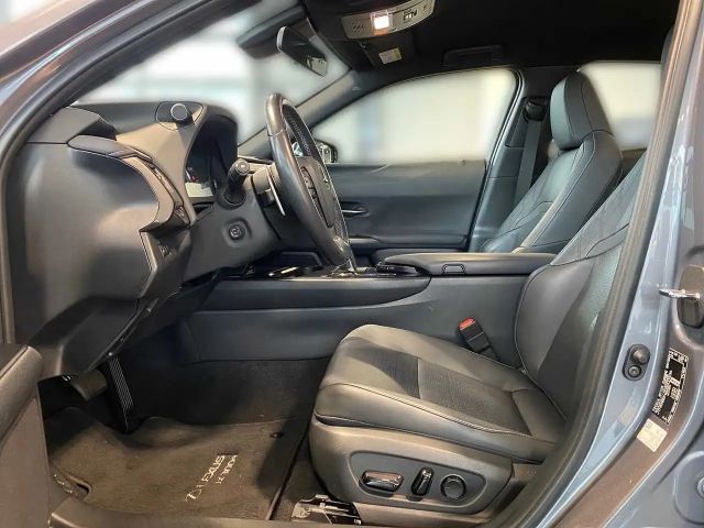 Lexus UX Executive Line