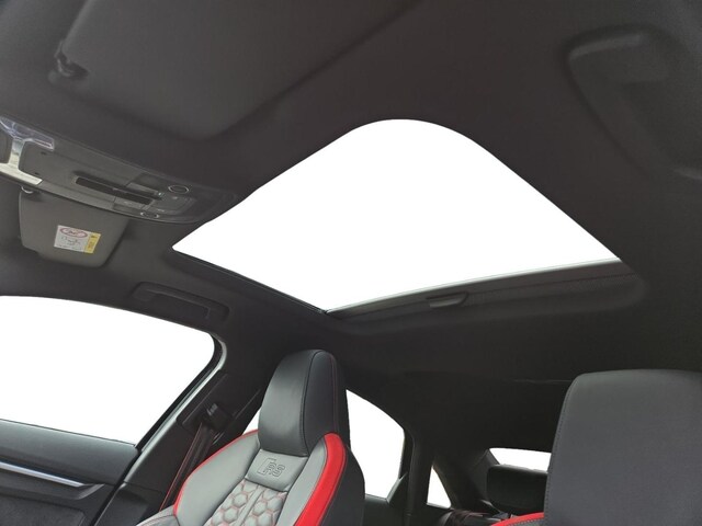 Audi RS3 Quattro S-Tronic Sedan