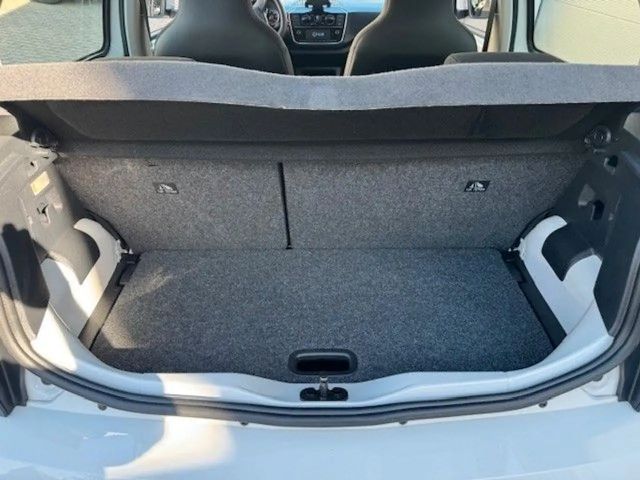 Volkswagen up! Move Move up!